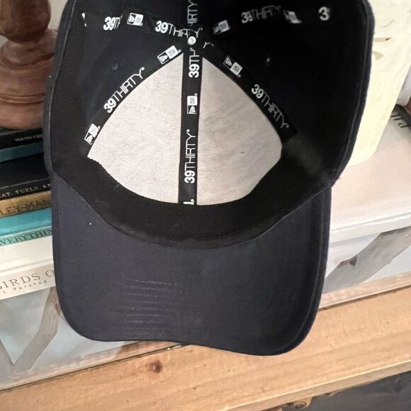 Stripers red white and blue embroidered New Era Black fitted Cap with White Logo - Picture 5 of 5